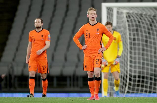 1616635370435088637.jpg 58daf8f9-9aee-476e-adf5-6435b617d490.jpg